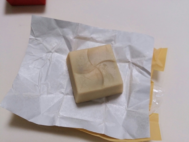 チロルチョコ　なめこ＆いちごなめこ