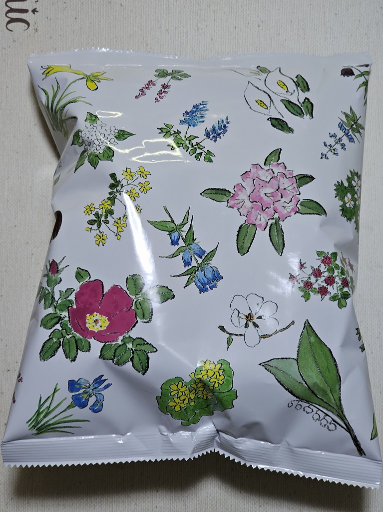 六花亭　ポテトチップス　うすしお味