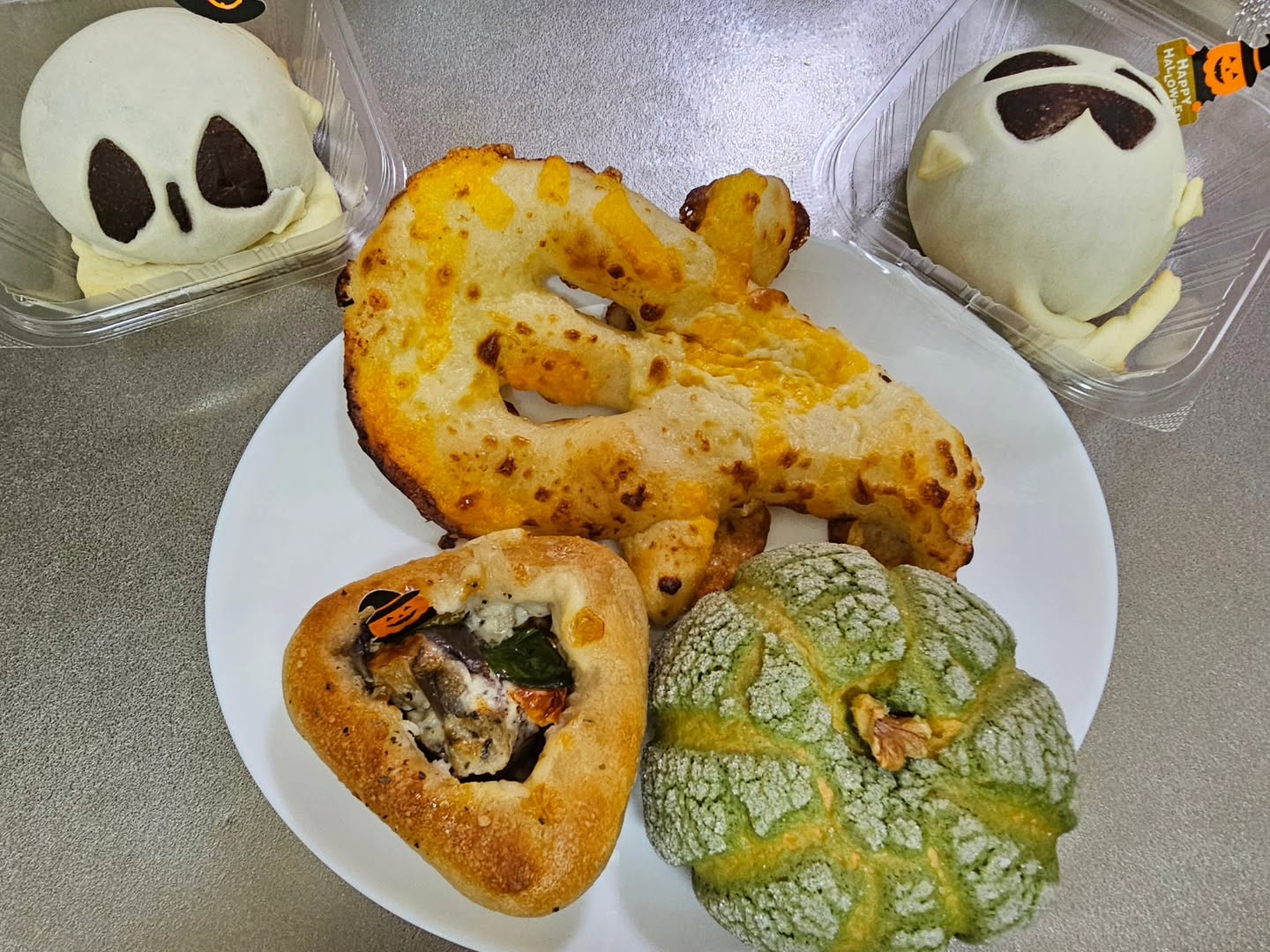ハロウィンのパン